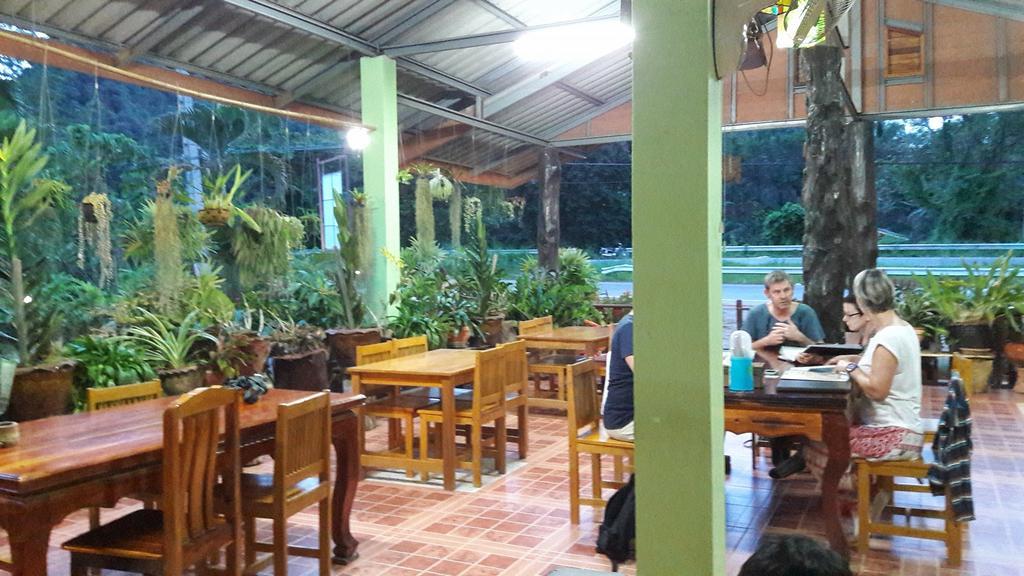เขาสกฮอลิเดย์ รีสอร์ท Khao Sok National Park ภายนอก รูปภาพ